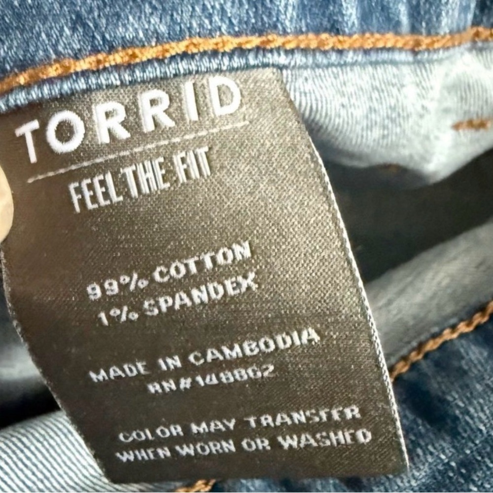 Torrid Cropped Jeans 18 - Picture 6 of 6